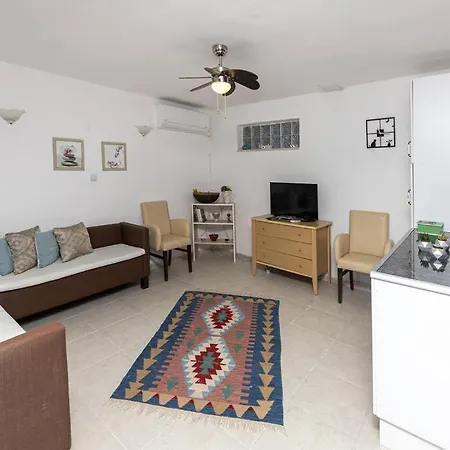 Amazing Triplex Fantastic Sea View In Turkbuku 度假居