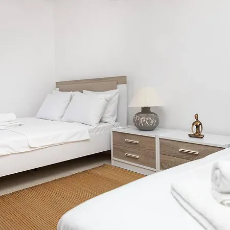 Amazing Triplex Fantastic Sea View In Turkbuku 博德鲁姆
